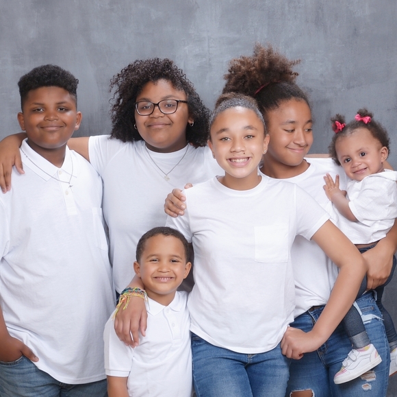 Meet your Posher, Aitza - Picture 9 of 14